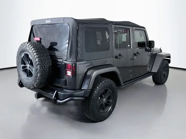 Used 2017 Gray Jeep Unlimited Sahara image 7