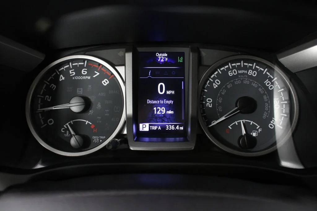 Used 2022 Gray Toyota SR5 image 20