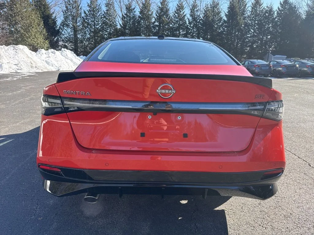 2026 Nissan Sentra SR - Photo 6