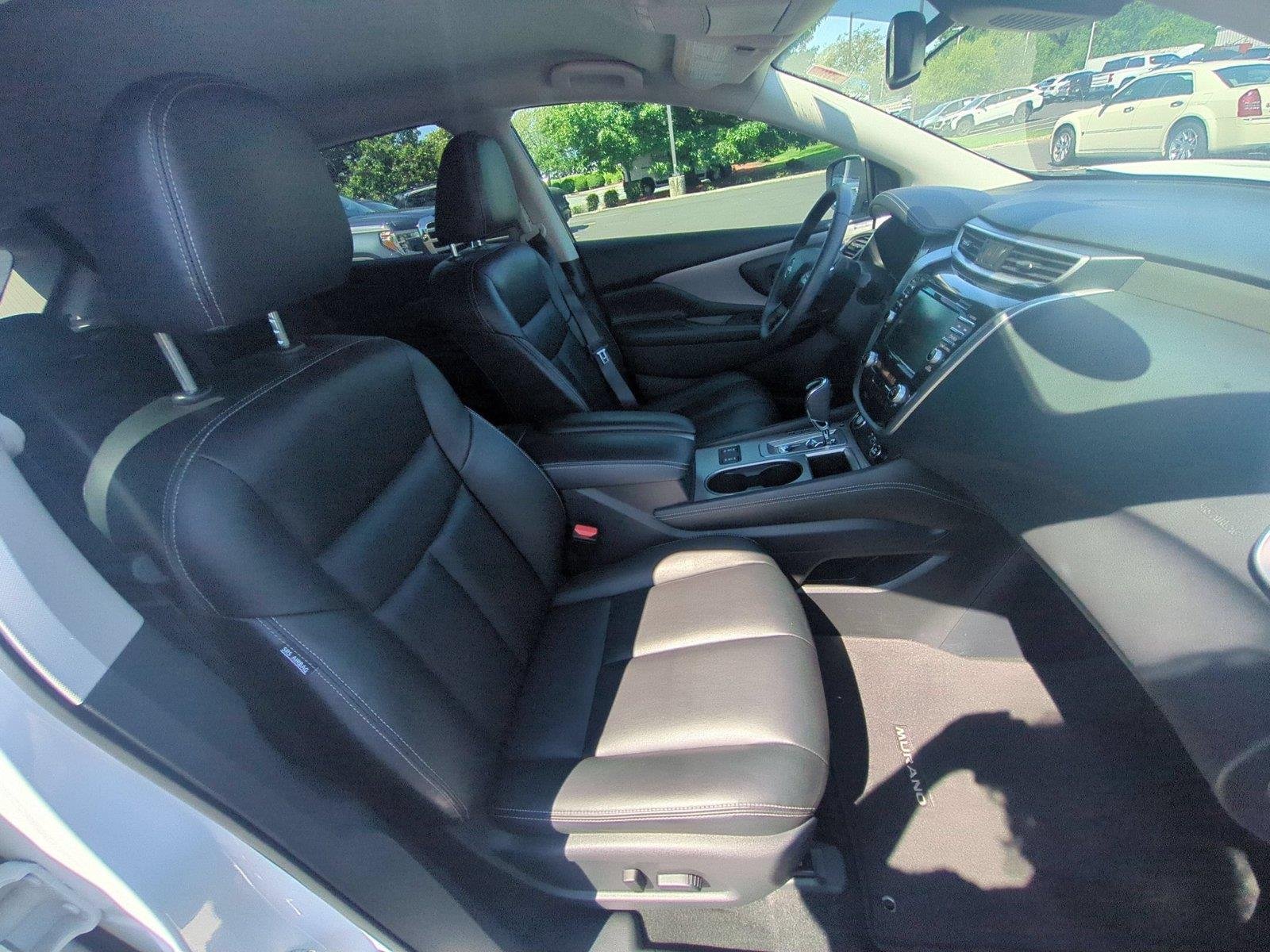Used 2024 WHITE NISSAN SV image 37