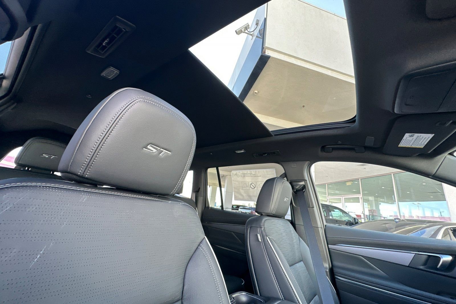 2026 Buick Enclave Sport Touring - Photo 16