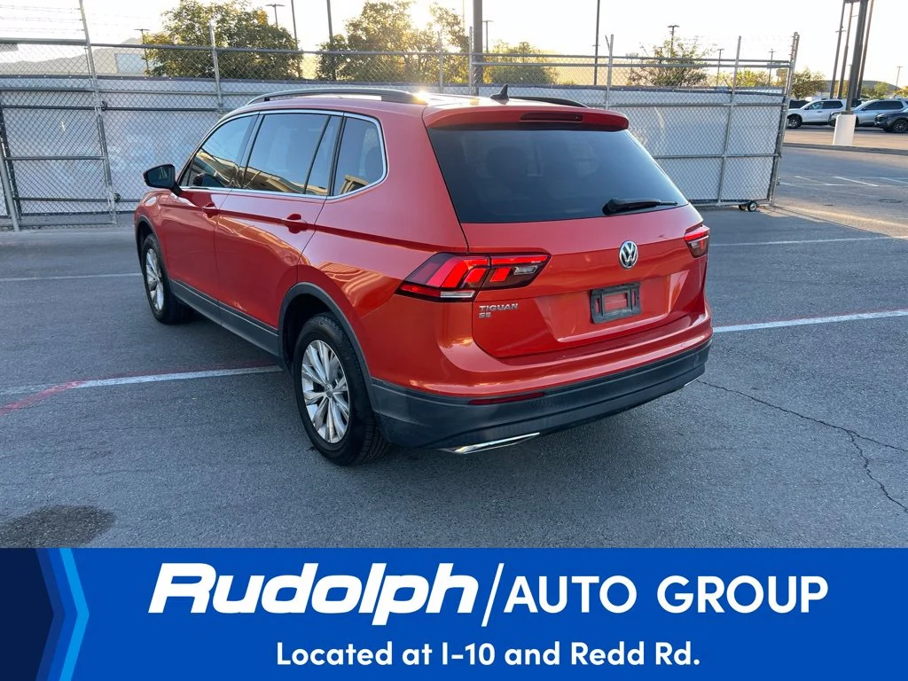 Used 2019 Orange Metallic Volkswagen 2.0T SE image 3