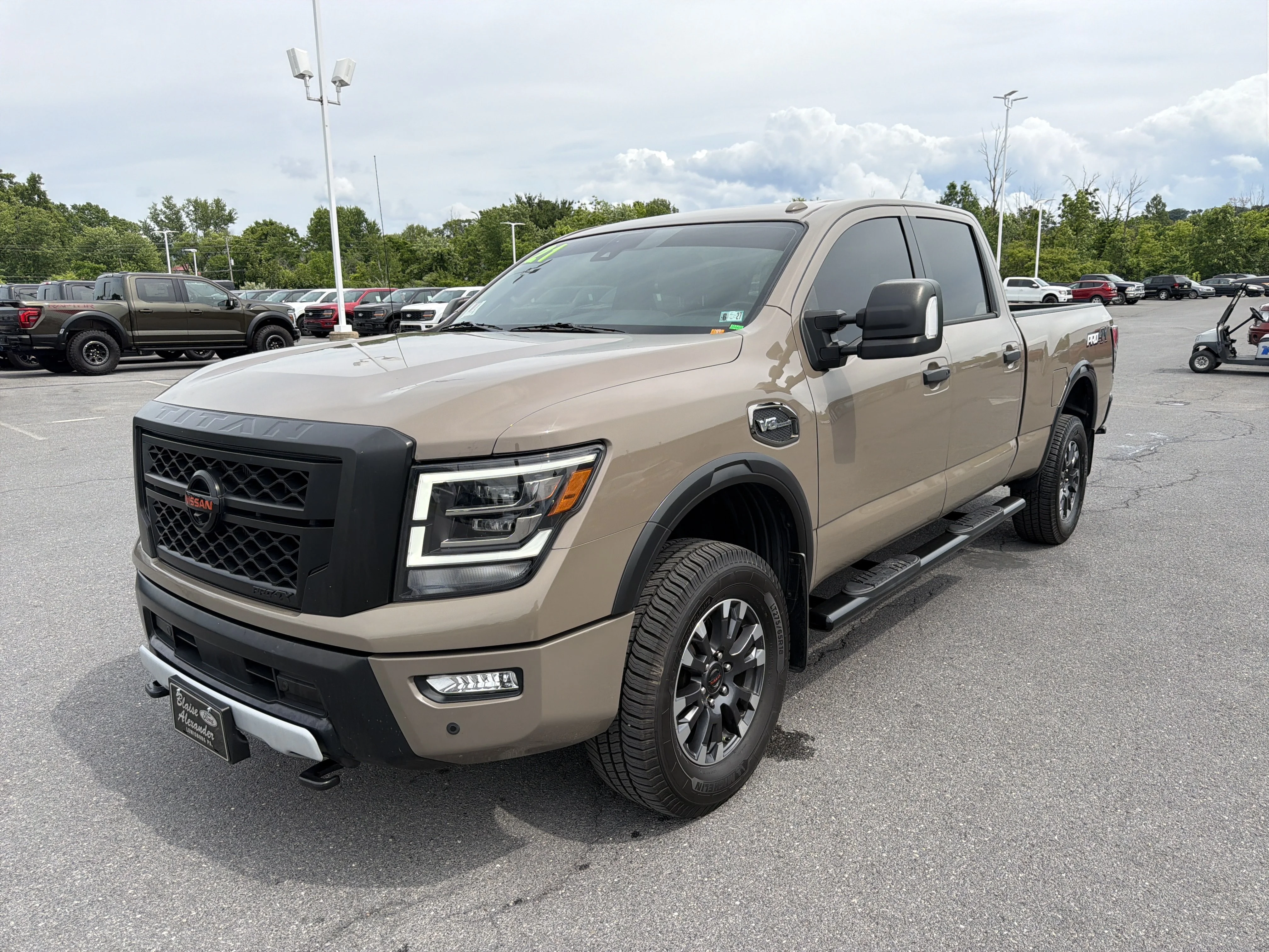 Used 2021 Baja Storm Nissan PRO-4X image 8