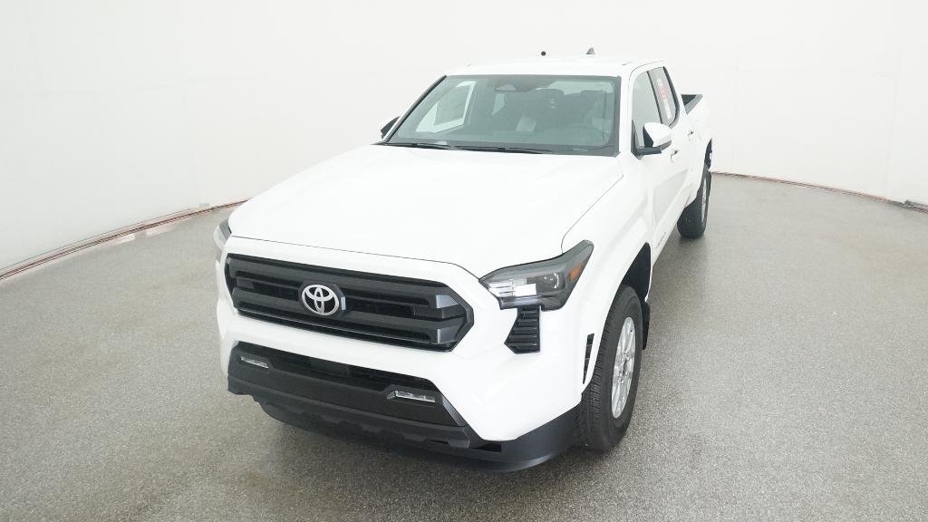 2025 Toyota Tacoma SR5 - Photo 10