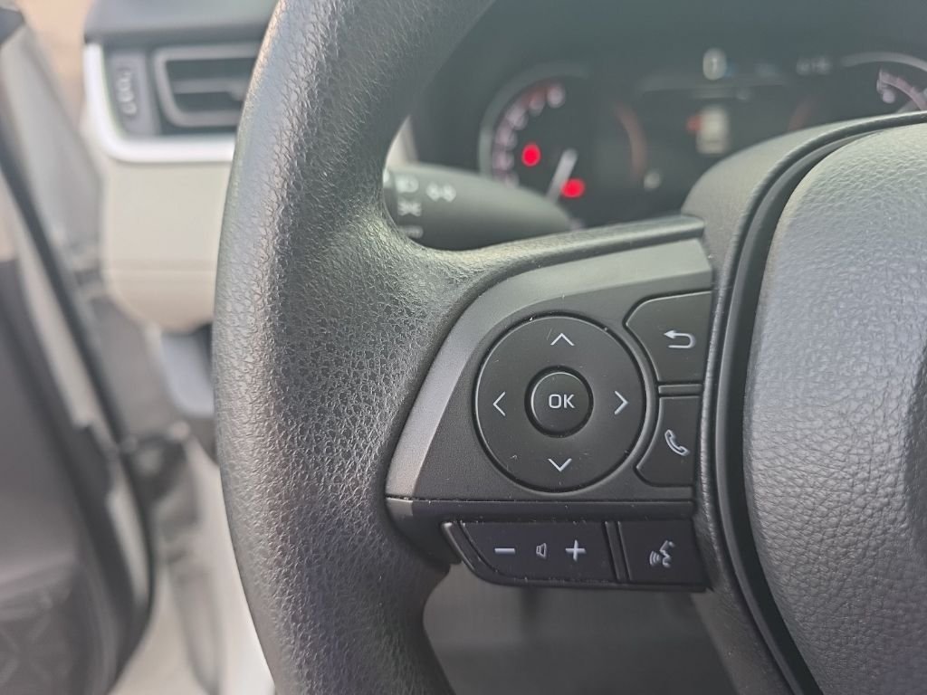 Used 2024 White Toyota XLE image 18