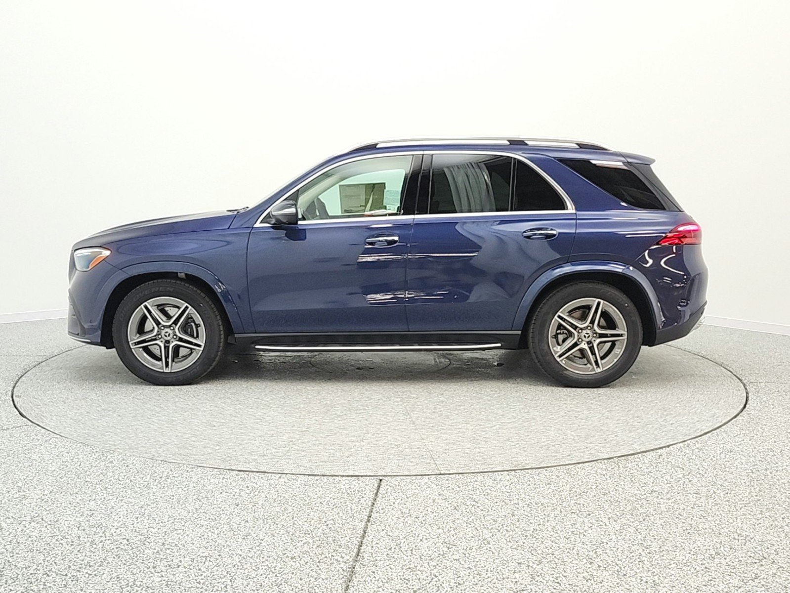 2026 Mercedes-Benz GLE GLE450 - Photo 8