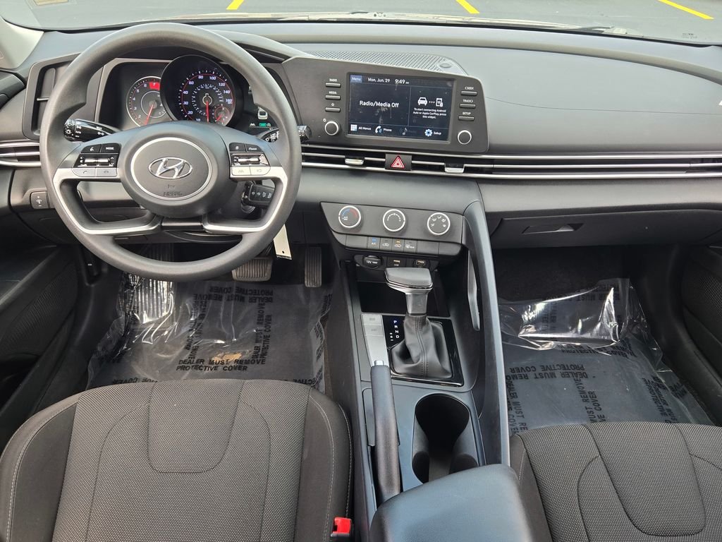 Used 2023 Gray Hyundai SE image 23