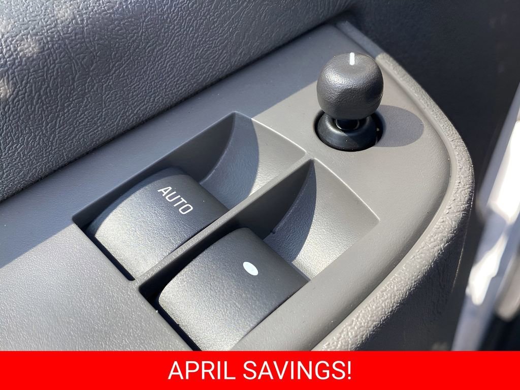 2025 Chevrolet Express Cargo Work Van - Photo 18