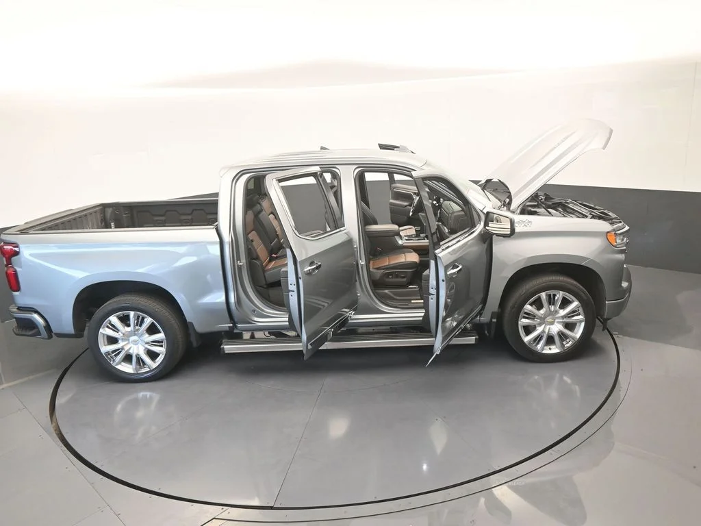 Used 2024 Sterling Gray Metallic Chevrolet High Country image 83