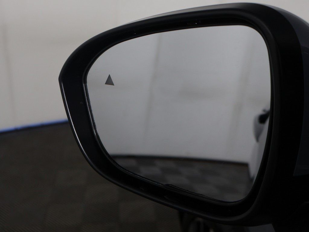 New 2026 Gray Mitsubishi SE image 38