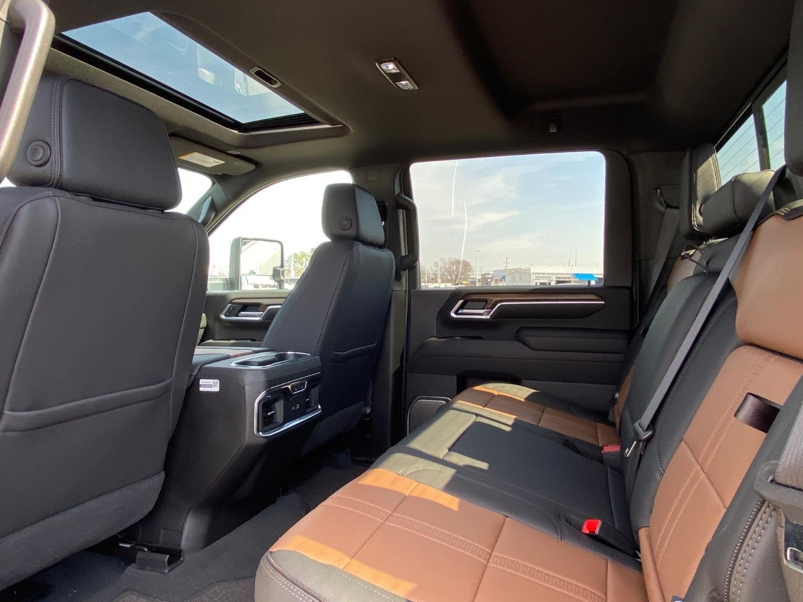 2025 Chevrolet Silverado 2500 HD High Country - Photo 25