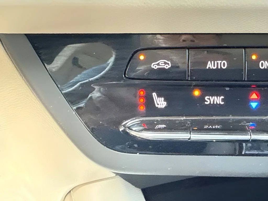 Used 2023 Gray Buick Preferred image 15