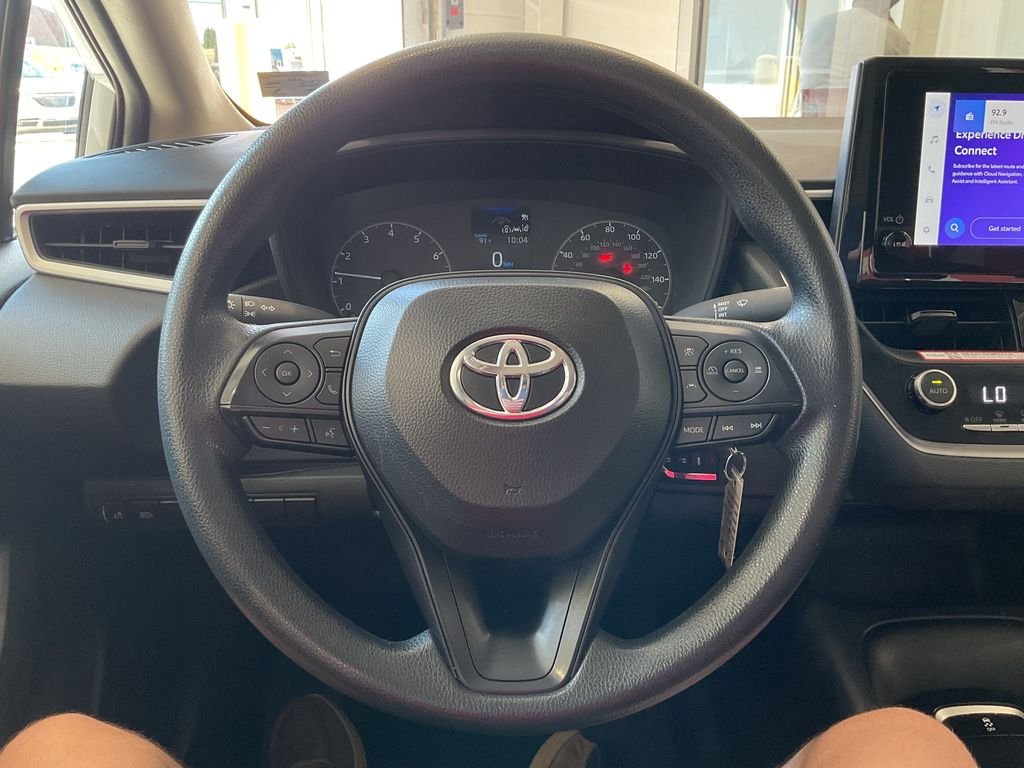 Used 2025 White Toyota LE image 19