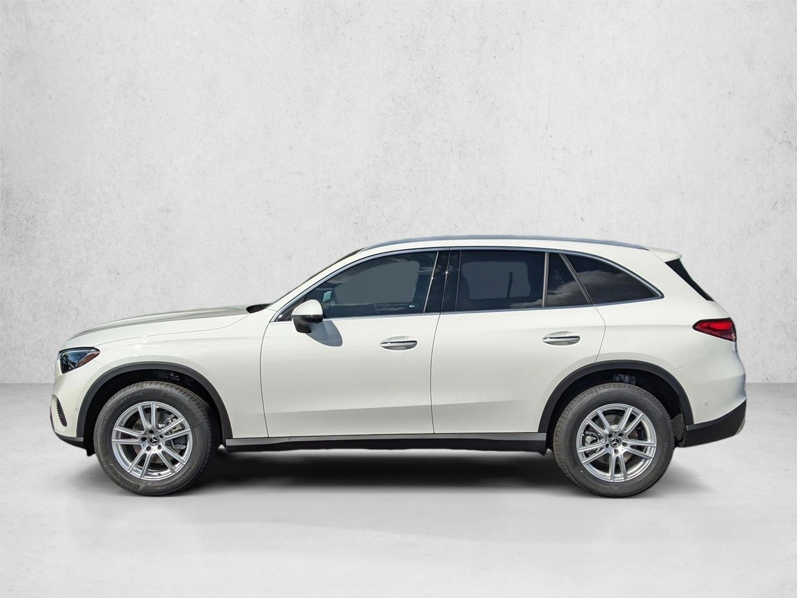 Certified Used 2026 Polar White Mercedes-Benz GLC 300 image 5