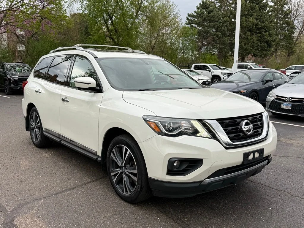 2018 Nissan Pathfinder Platinum 4WD's photo