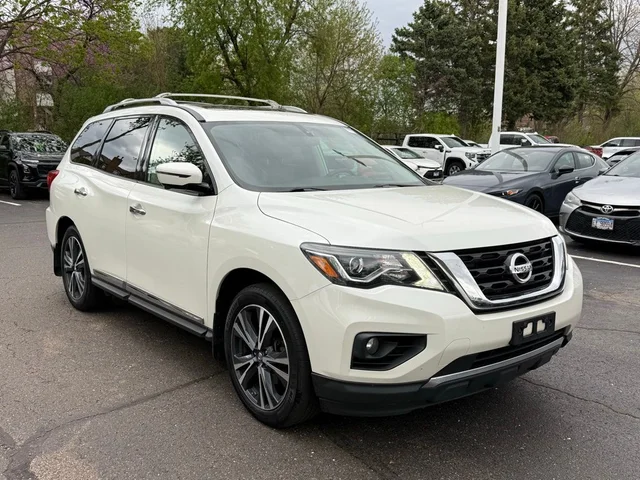 2018 Nissan Pathfinder Platinum
