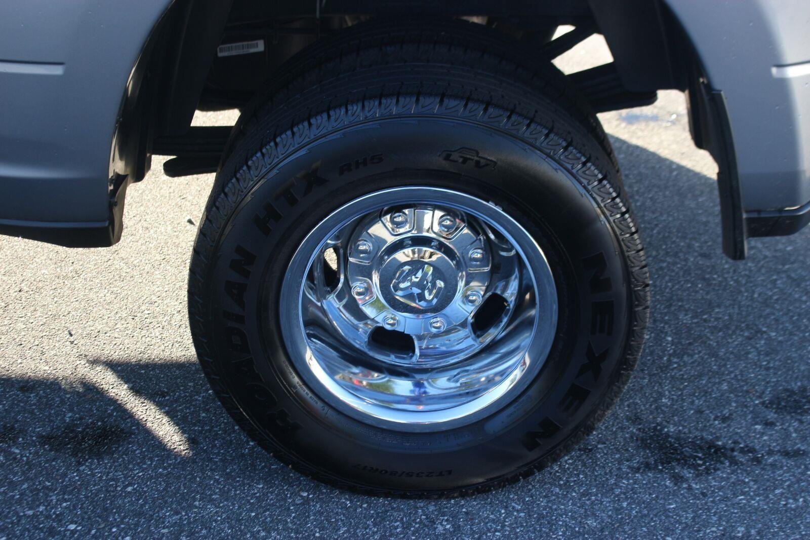 Used 2024 Silver Ram Tradesman image 38