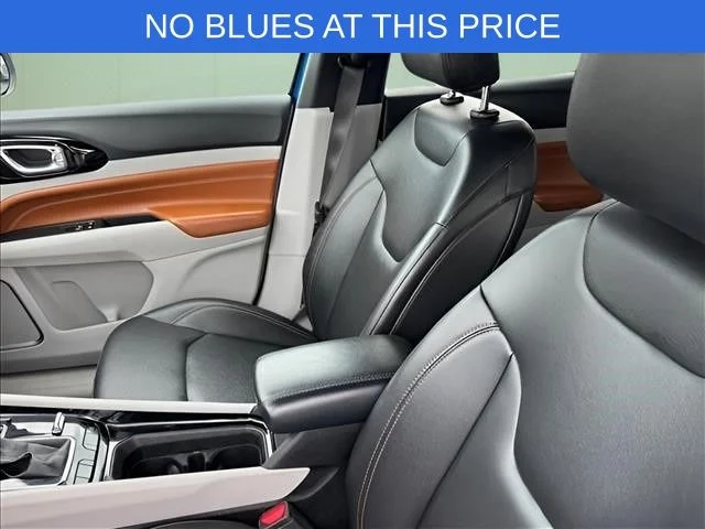 Used 2024 Blue Jeep Limited image 9