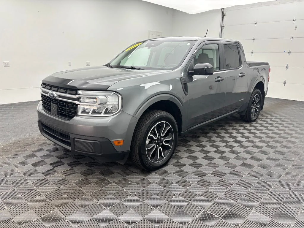 Used 2024 Gray Ford Lariat image 2
