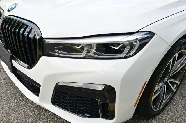 Used 2022 WHITE BMW 750i xDrive image 10