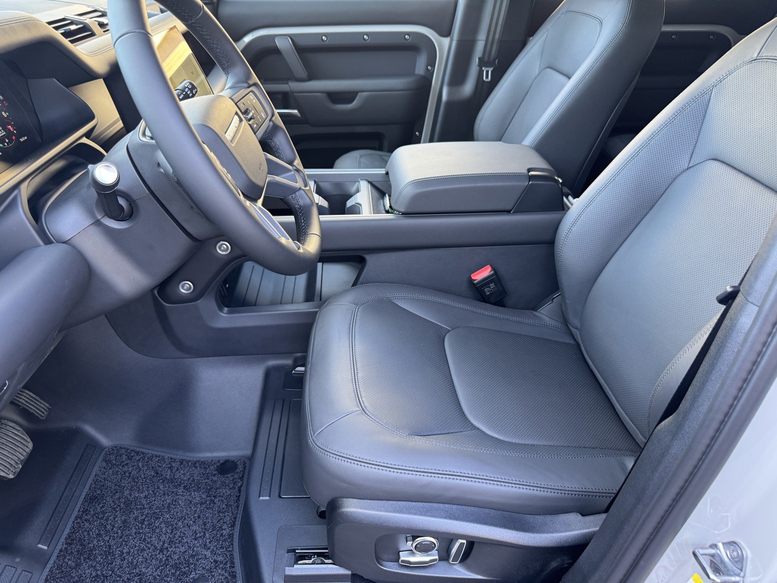 New 2026 Borasco Grey Land Rover X-Dynamic SE image 16
