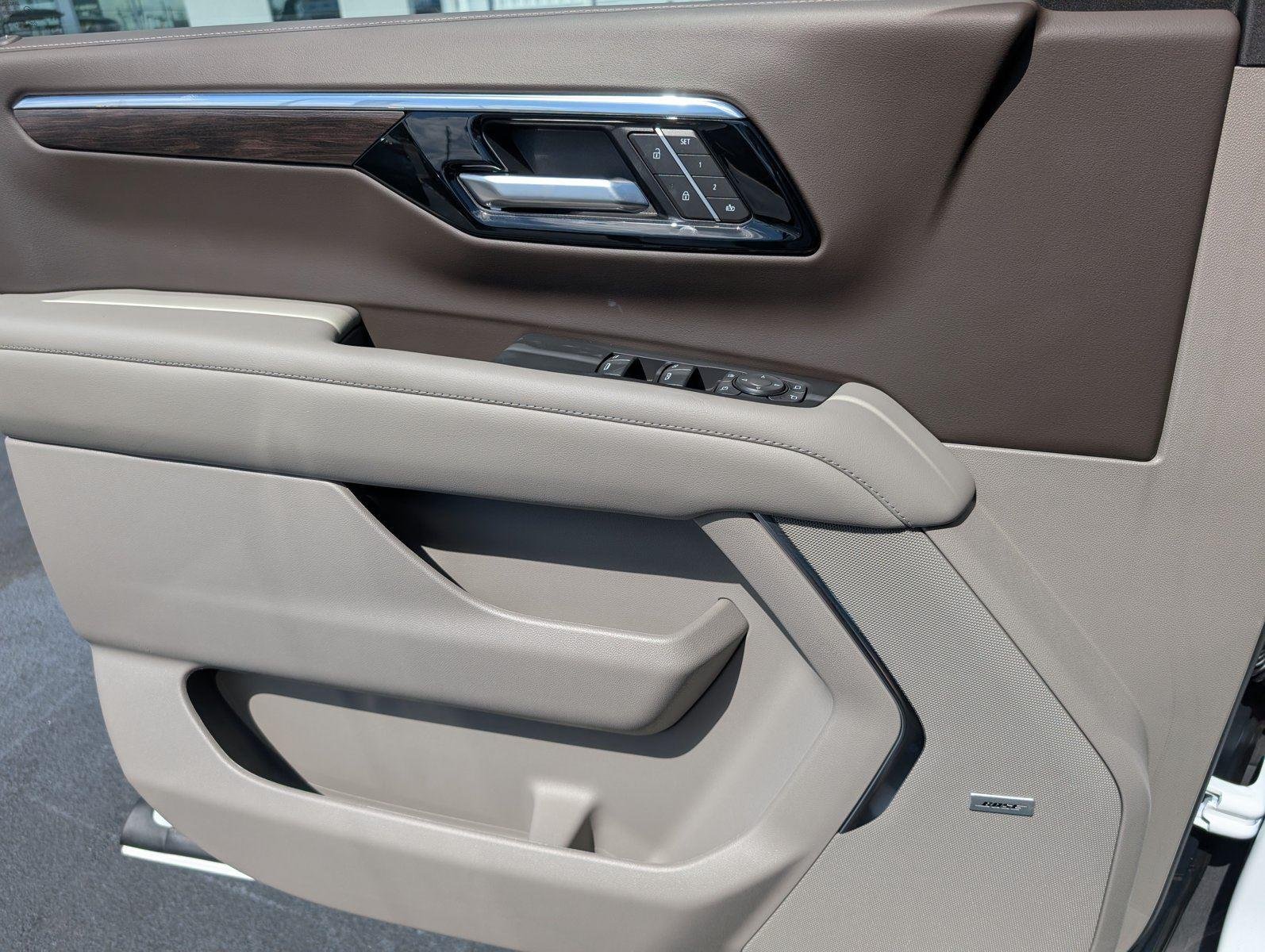 New 2026 Summit White Chevrolet LT image 15