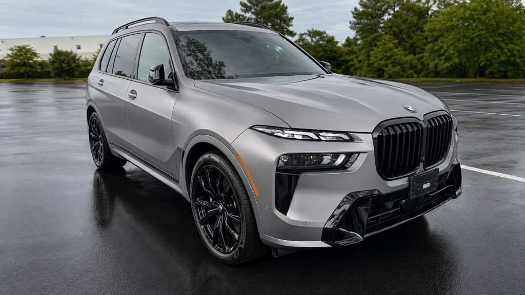 Used 2025 Frozen Pure Grey Metallic BMW xDrive40i image 1