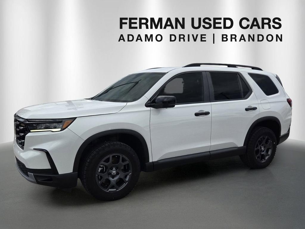 2025 Honda Pilot TrailSport AWD's photo