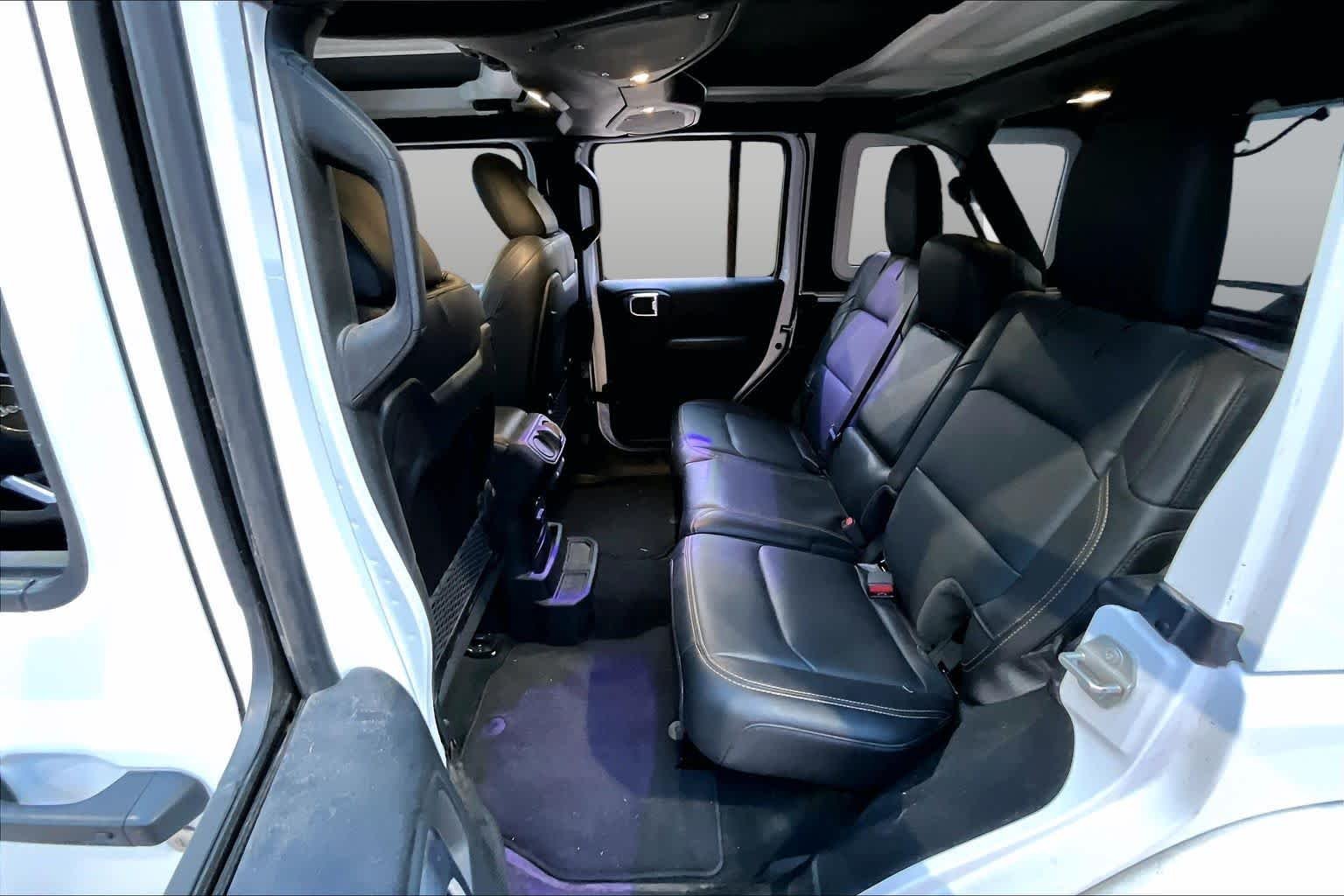Used 2024 Bright White Clearcoat Jeep Sahara image 19