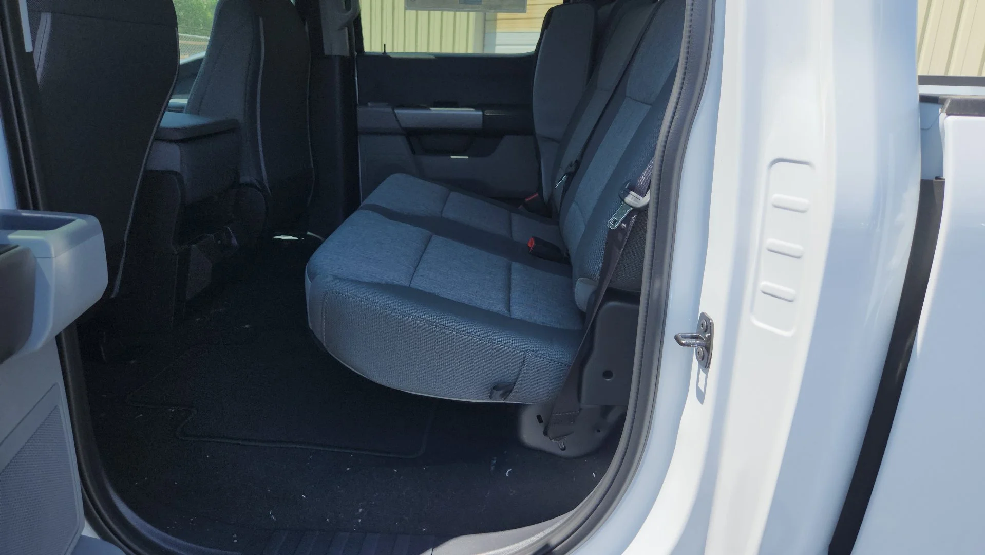 New 2026 Oxford White Ford XL image 15