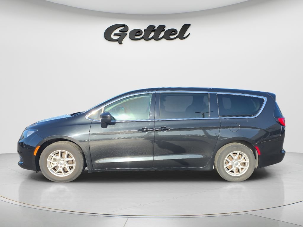 Used 2023 Black Chrysler LX image 8