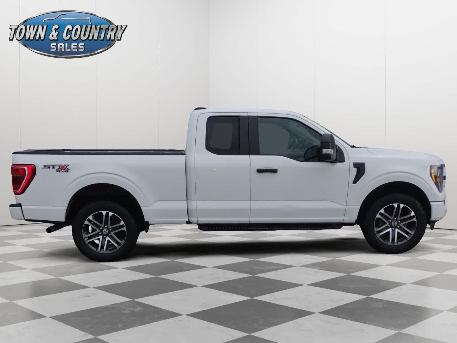 Used 2023 Oxford White Ford XL image 8