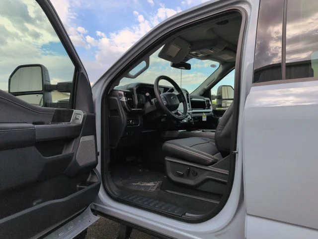 New 2026 Glacier Gray Metallic TriCoat Ford Lariat image 9