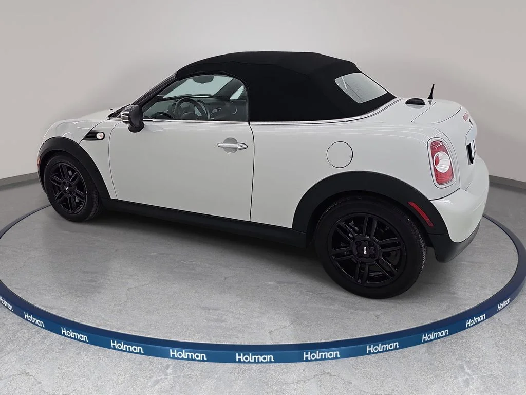 Used 2014 Silver MINI Base image 9