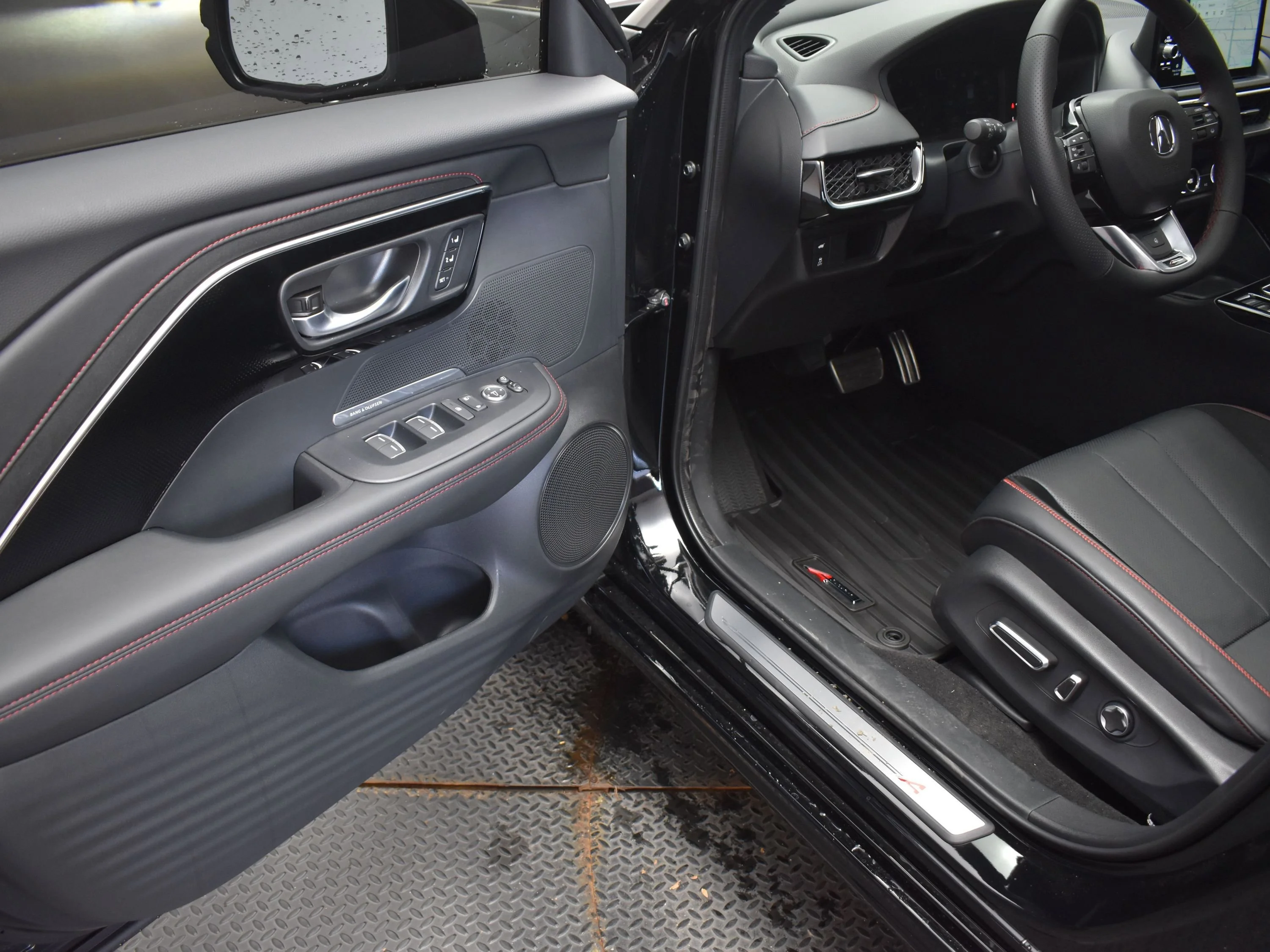 New 2025 Crystal Black Pearl Acura w/A-Spec Advance Package image 6