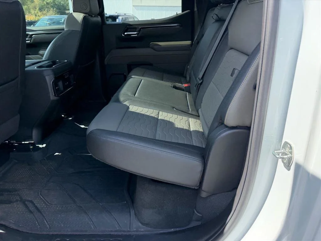 Used 2023 White Chevrolet ZR2 image 10