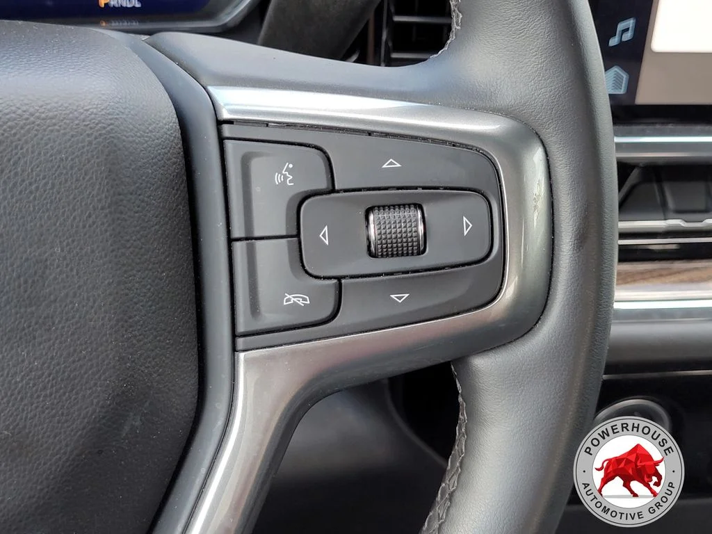 Used 2023 White Chevrolet LT image 29