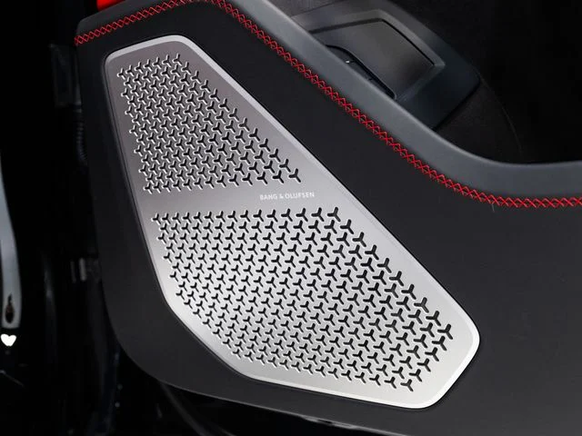 Used 2025 Black Lamborghini SE image 43