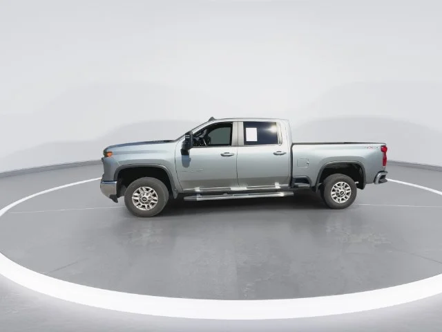 Used 2024 Gray Chevrolet LT image 6