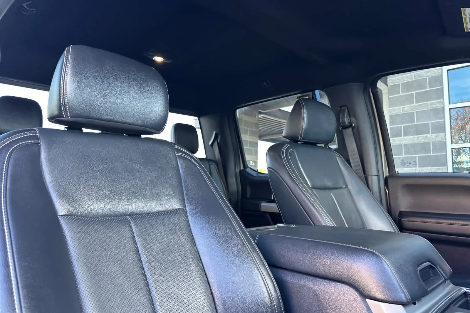 Used 2022 Stone Gray Metallic Ford LARIAT image 16