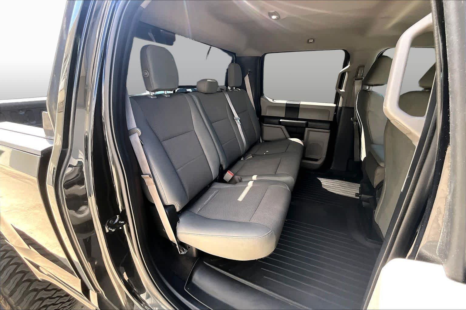 Used 2018 Shadow Black Ford XL image 19