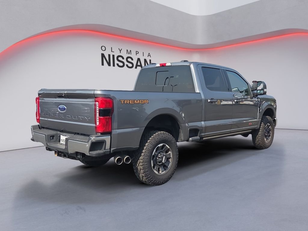 Used 2024 Gray Ford Lariat image 6