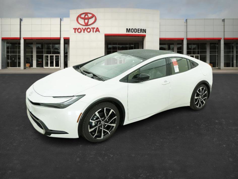 New 2026 Wind Chill Pearl Toyota XSE Premium image 1