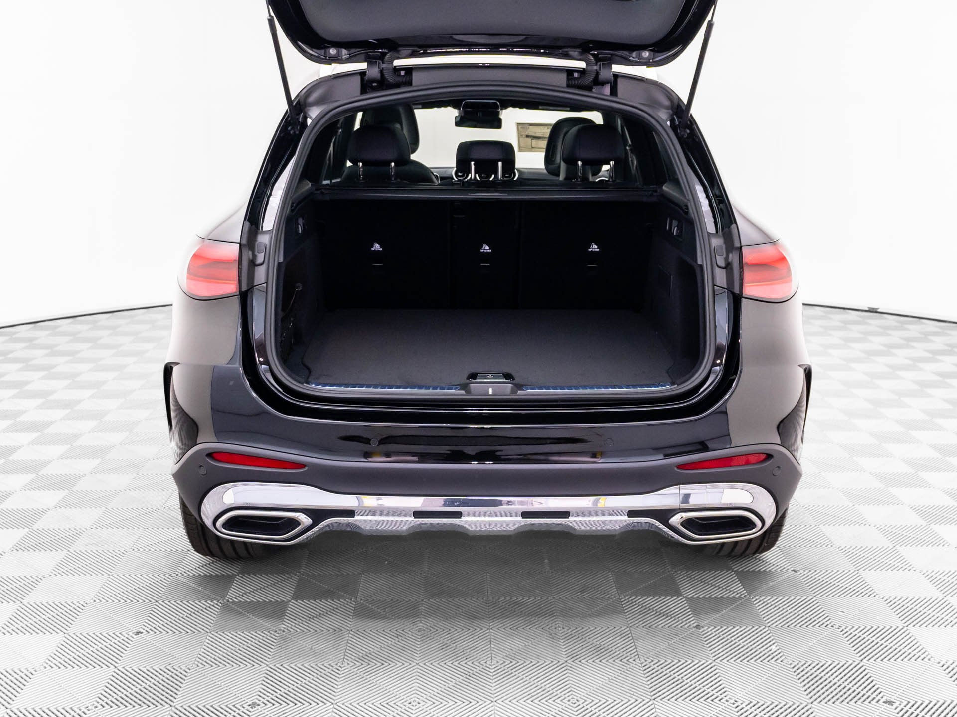 New 2026 Black Mercedes-Benz GLC 300 image 80