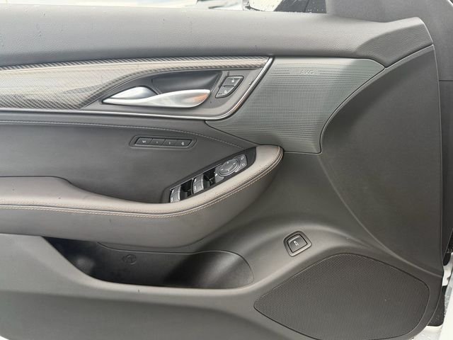 Used 2025 White Cadillac Sport image 33