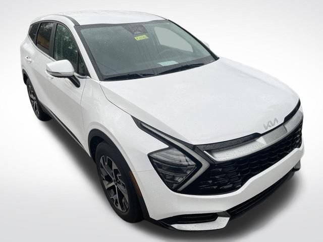 Used 2024 White Pearl Kia EX image 1