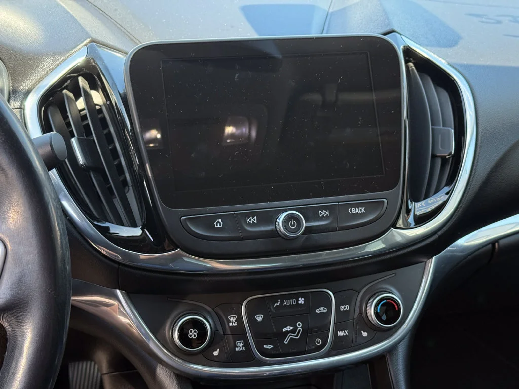 Used 2018 SATIN STEEL METALLIC Chevrolet Premier image 28