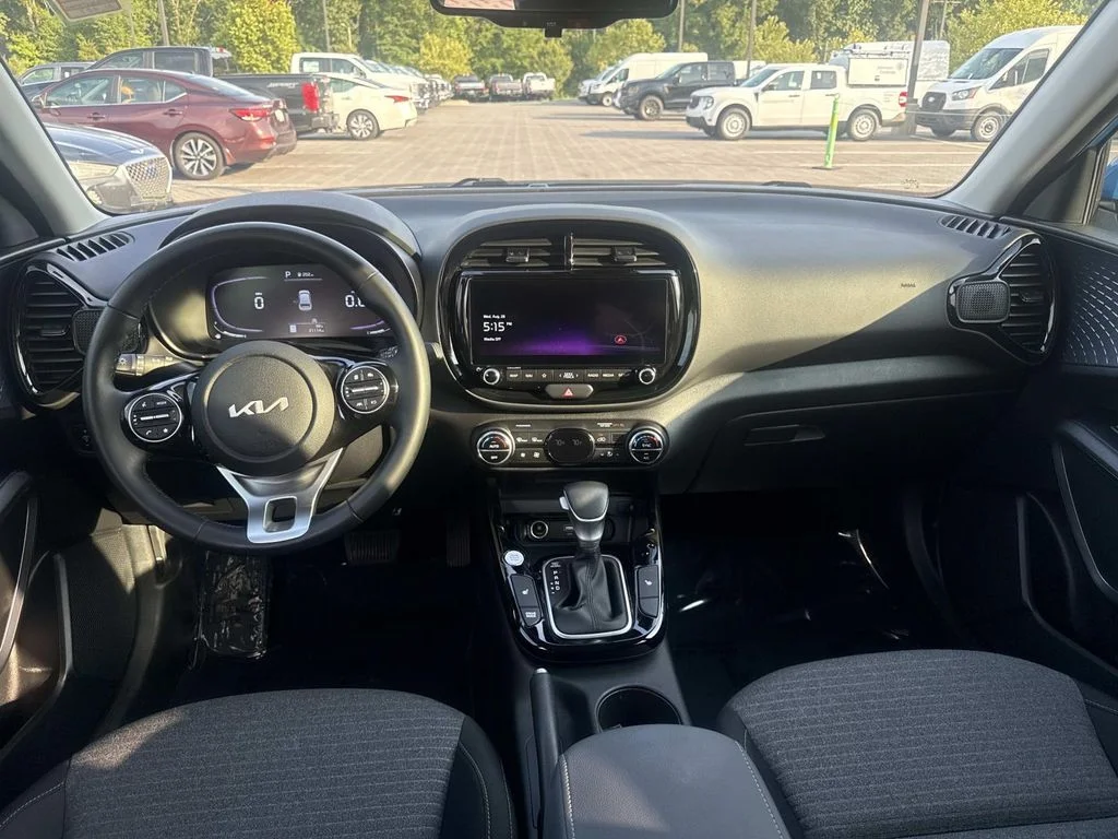 Used 2023 Blue Kia EX image 11