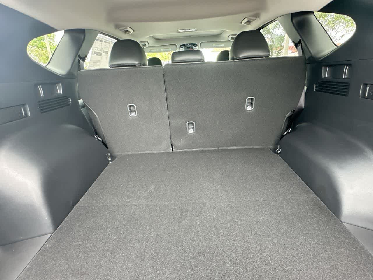 New 2026 Ecotronic Gray Hyundai SEL Premium FWD image 25