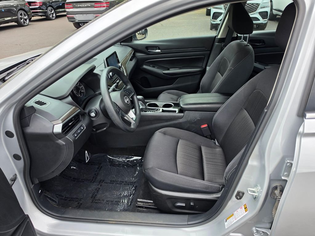 Used 2024 Brilliant Silver Metallic Nissan 2.5 SV image 20